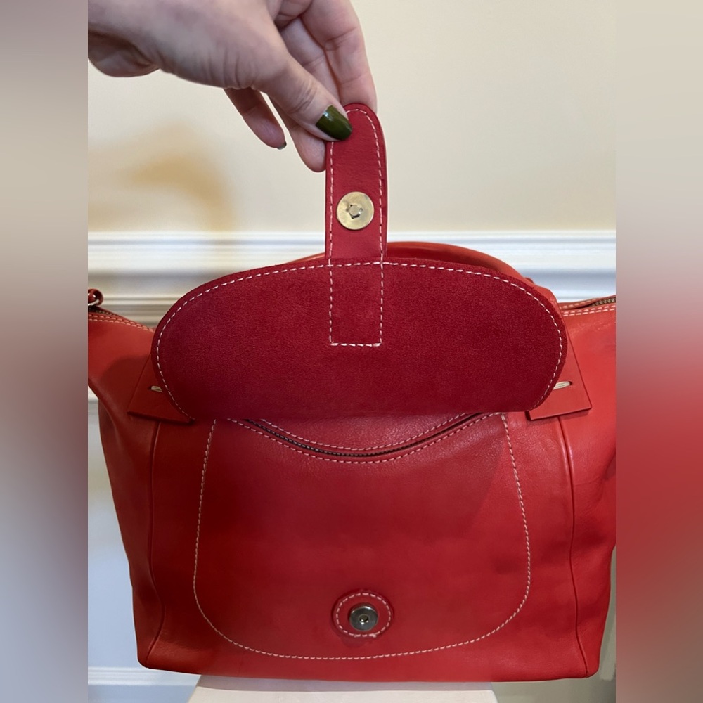 Brick-Color, Rolled Handles, Leather Large Satchel Zipper Tote Bag. - Picture 16 of 17